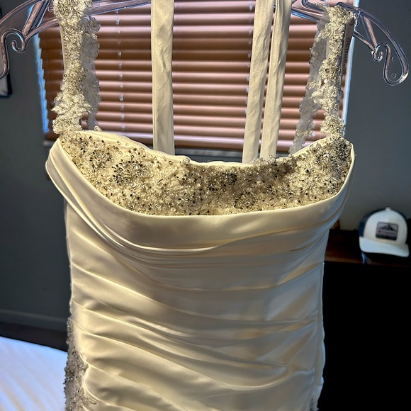 NWT Essense Of Australia Ivory Wedding Gown Sz 8 - Picture 9 of 11